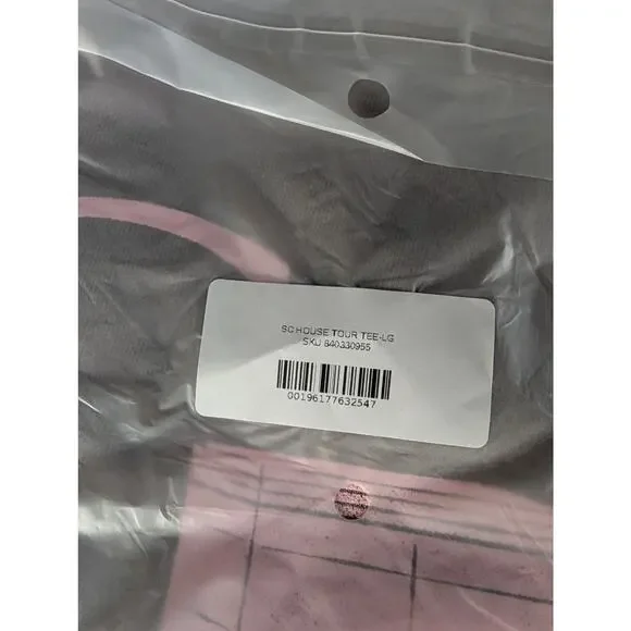 Sabrina Carpenter Size L House Tour Shirt New Sealed Short N Sweet Tour Limited